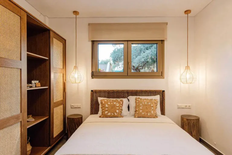 Bedroom 1 Villa Nous Luxury (3)