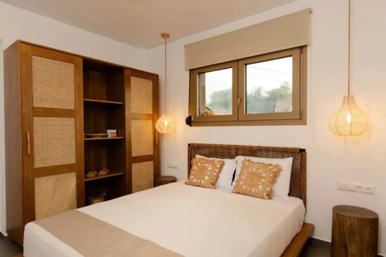 Bedroom 1 Villa Nous Luxury (5)