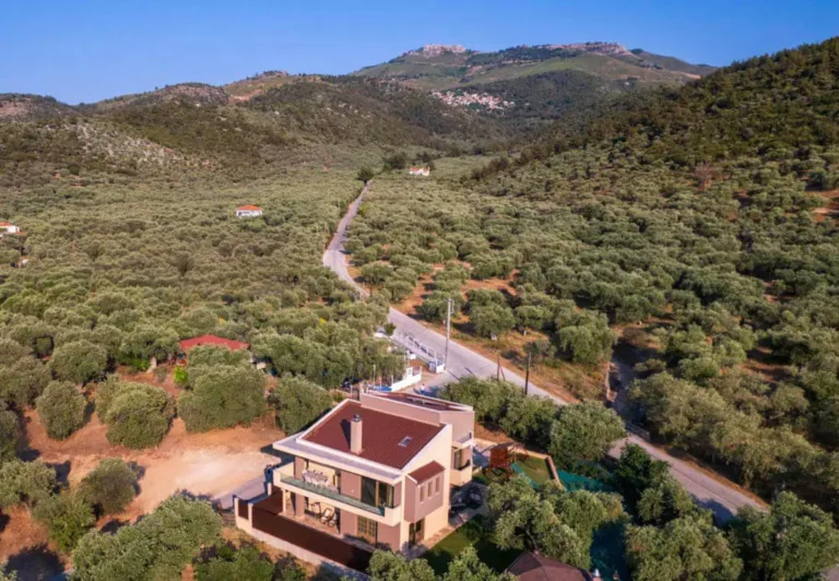 Exterior Villa Nous Luxury (3)