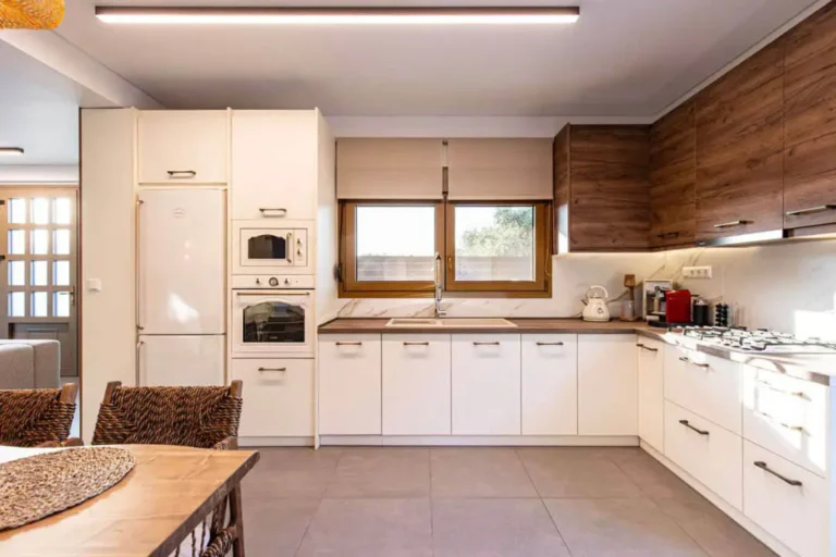 Full Kitchen Villa Nous Luxury (3)