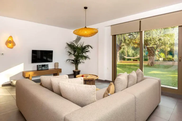 Living Room Villa Nous Luxury (11)